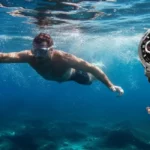 é seguro nadar no mar com um smartwatch com certificação 5 ATM