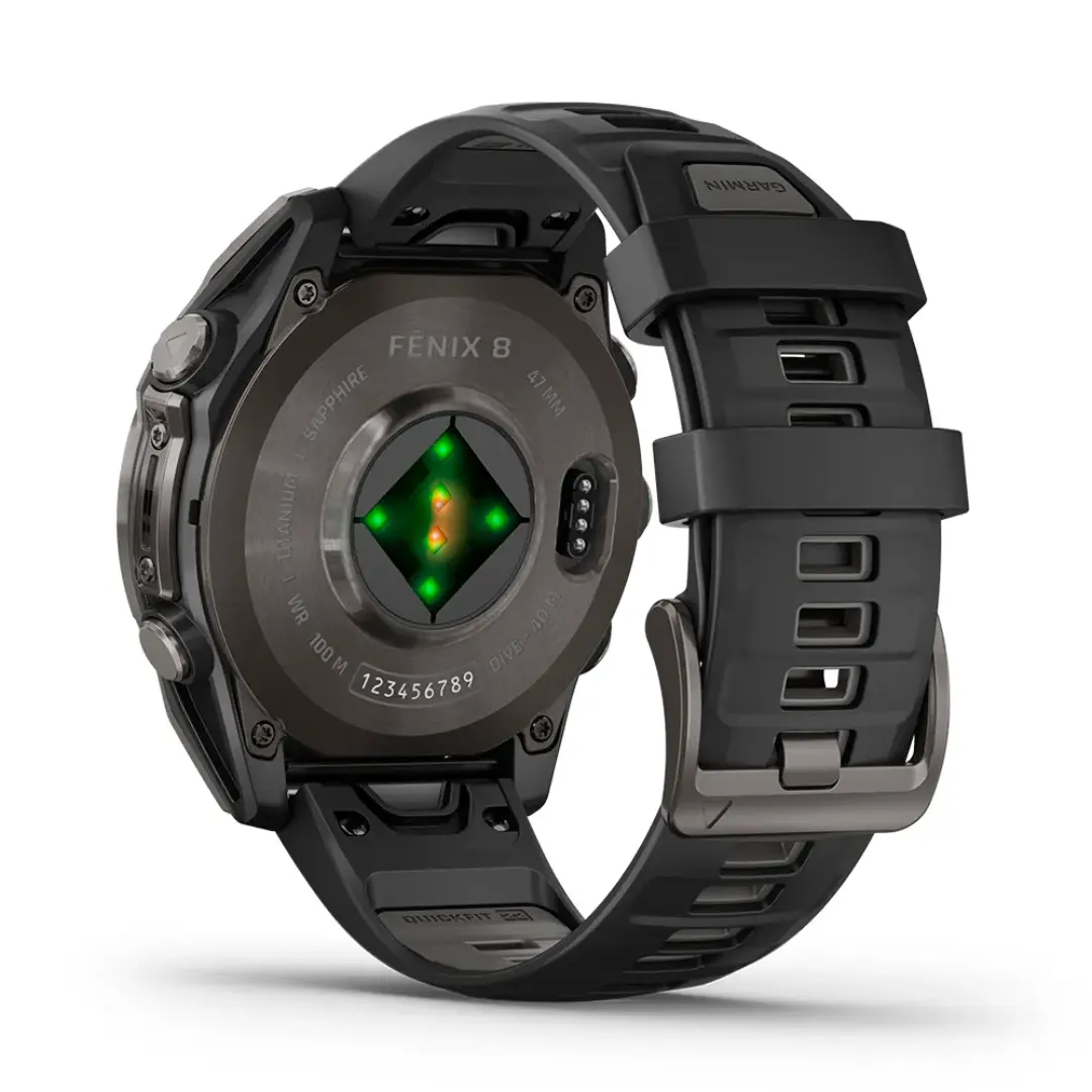 Garmin Fenix 8 — sensor SpO2 traseiro