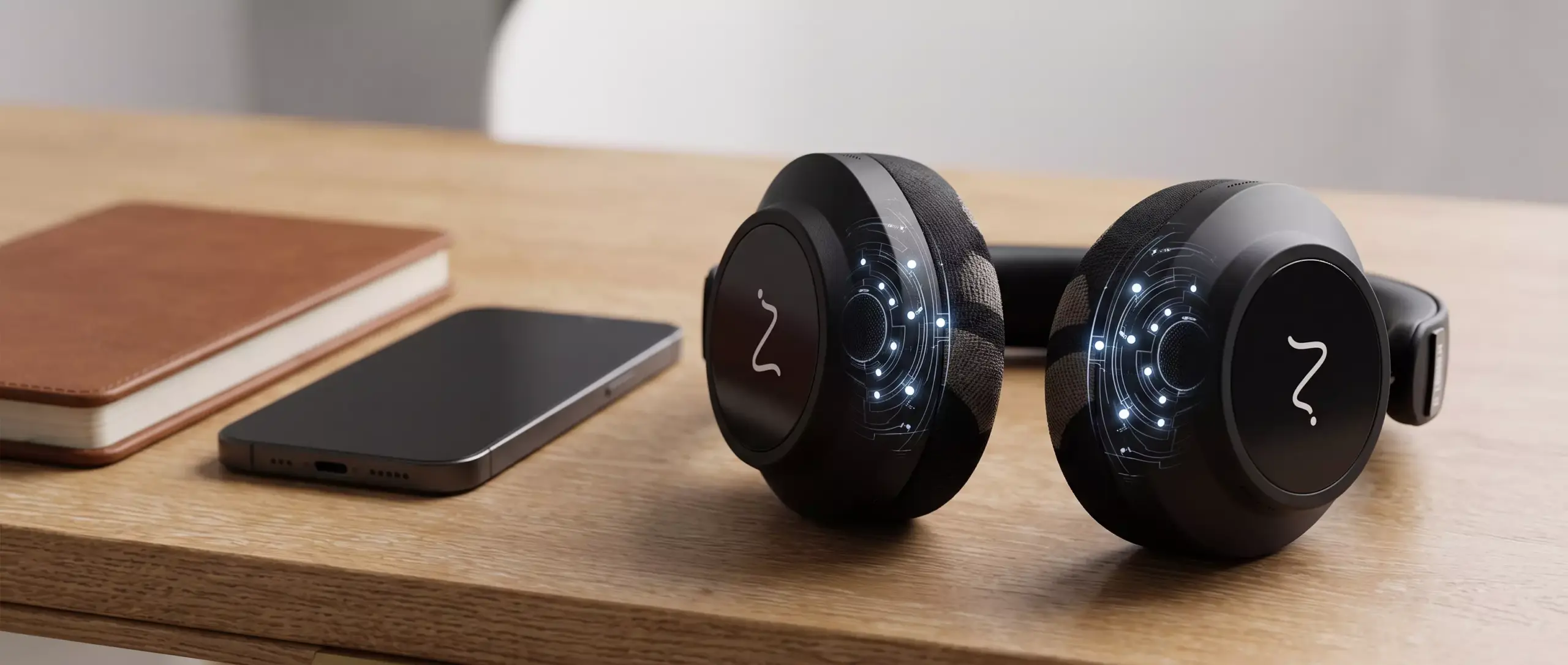 Neurable One, fone over-ear com 12 sensores EEG nas almofadas para medir atividade cerebral